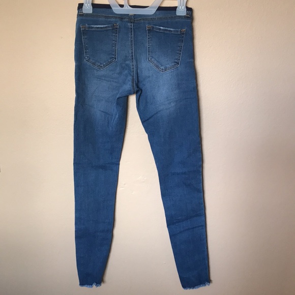 Pinkblush maternity jeans - Picture 3 of 6